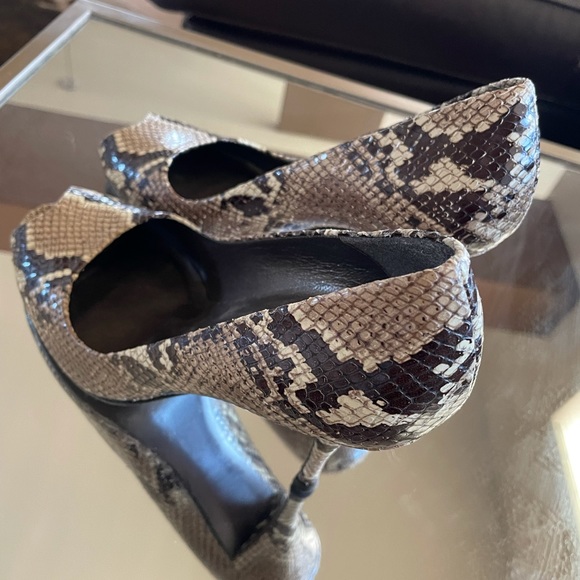 Stuart Weitzman Python Pumps Beige size 8.5 Cute - Picture 11 of 13